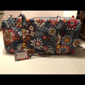 Vera Bradley Duffel/luggage tag Tropical Evening